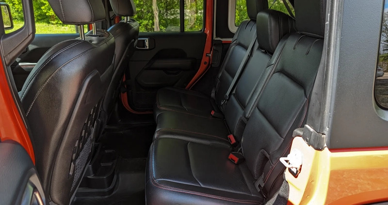 Jeep Wrangler cena 189000 przebieg: 75000, rok produkcji 2019 z Warszawa małe 596